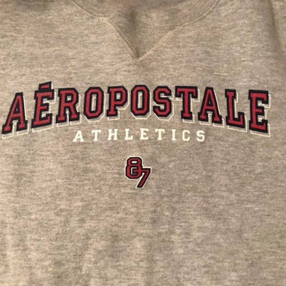 ❤️Women's Aeropostale Gray Sweatshirt - Size Large - Picture 2 of 4